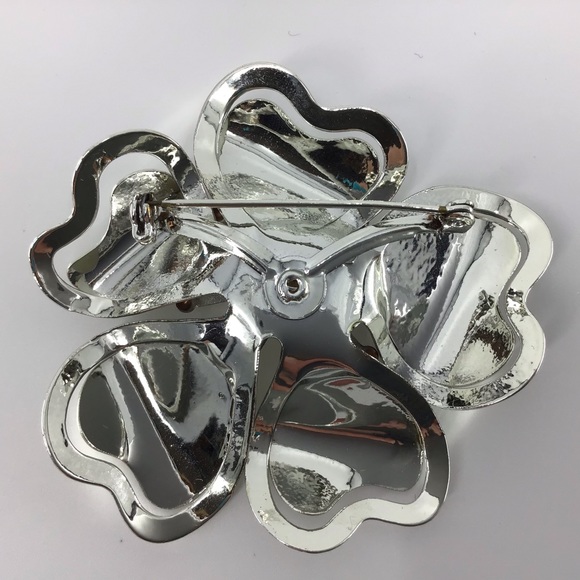 Vintage Flower Brooch and Clip-On Earring Set - Picture 8 of 16